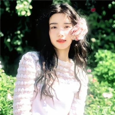 碧窗艳影